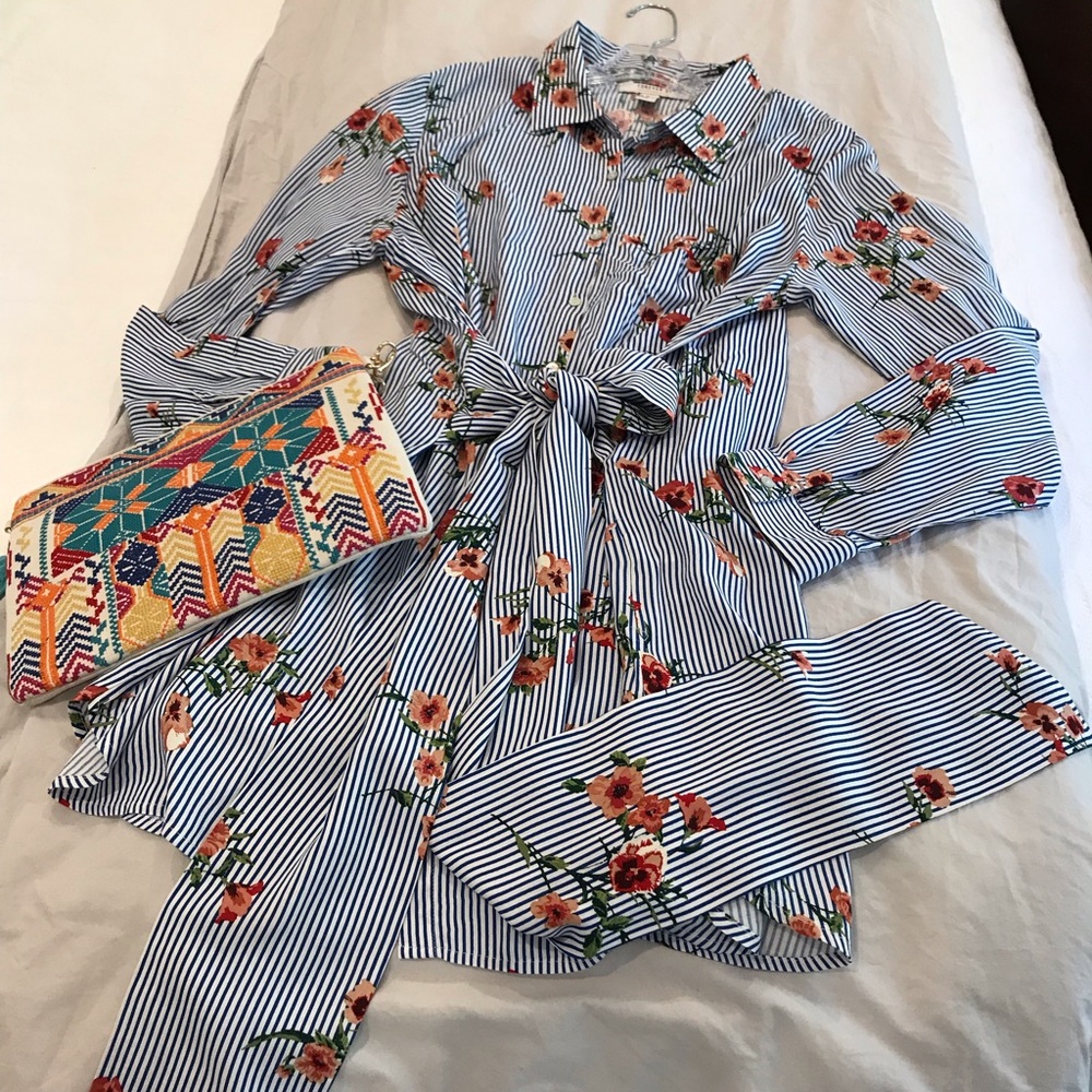 Forever 21 XL shirt Dress Blue Floral striped ❤️